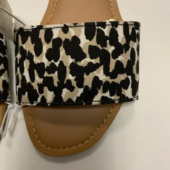 Leopard Print Textile Slides - Picture 5 of 8